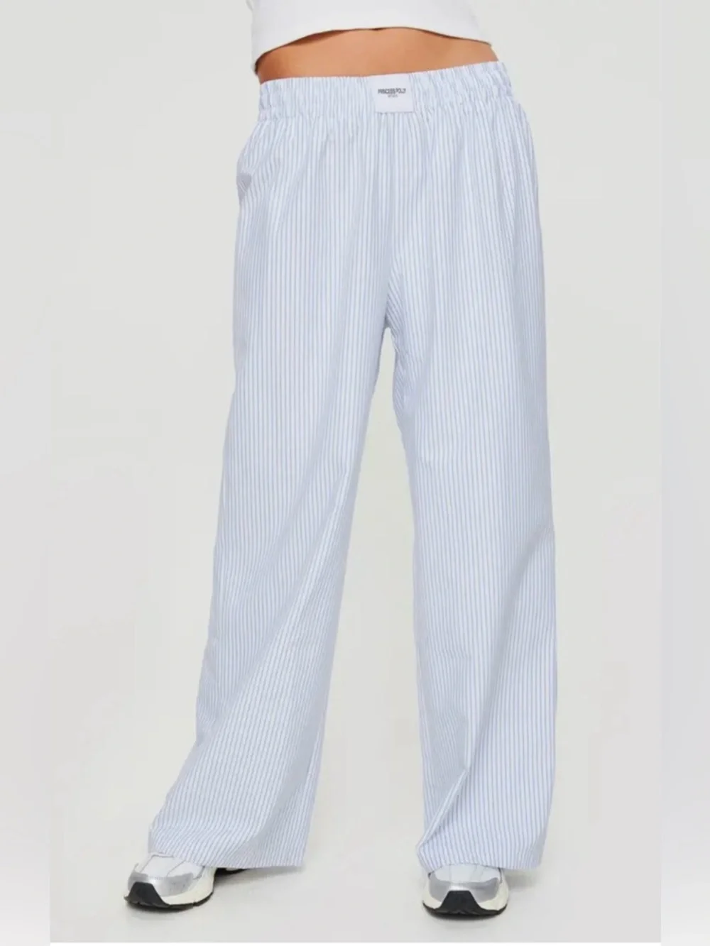 NWT- PRINCESS POLLY- BEACH HOUSE STRIPE Blue & White Pinstripe Wide Leg Pants 👖